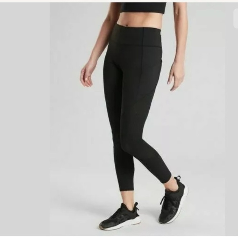 NWOT Athleta Contender Tight in Powerlift